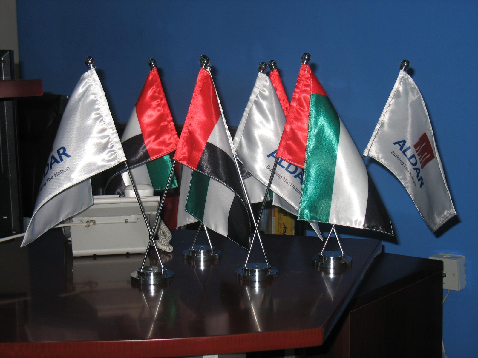 cross-table-flag